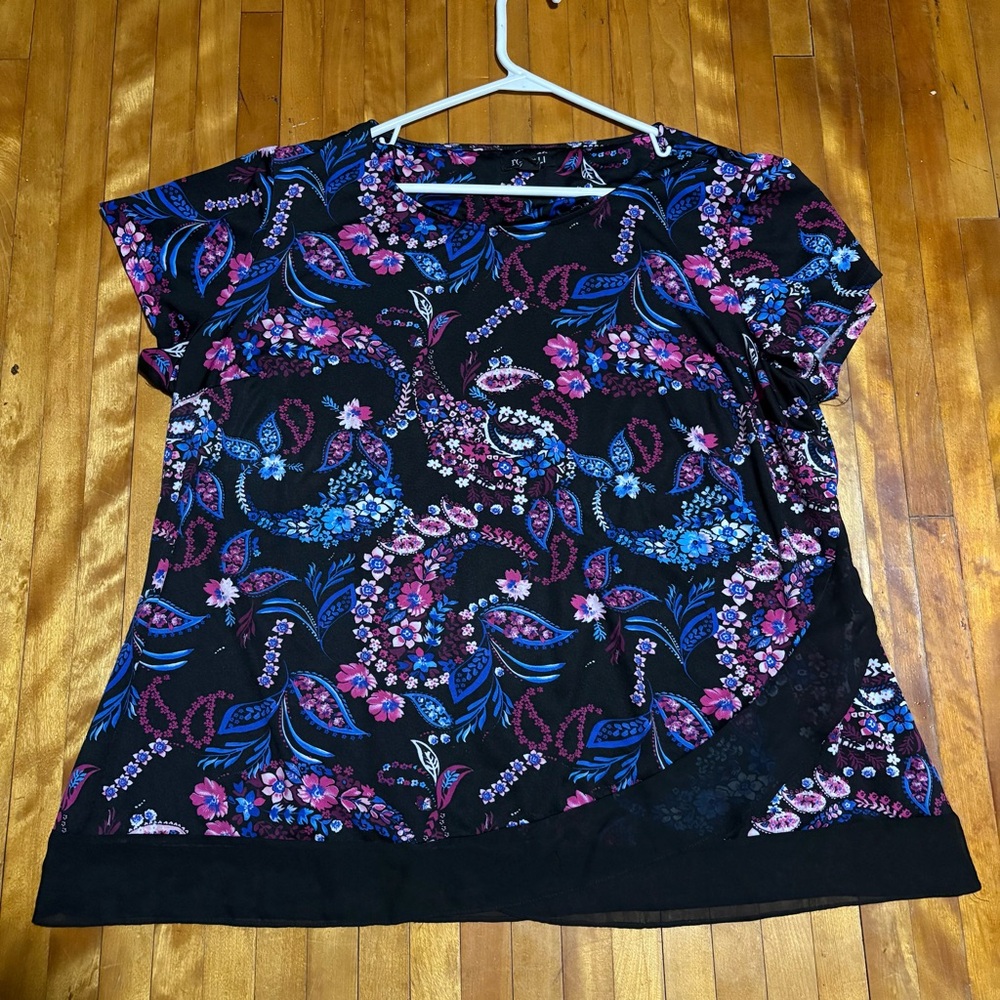 Roz & Ali Black Flutter Sleeve Blouse
